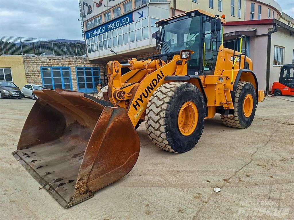 Hyundai HL960 Gumikerekes homlokrakodók