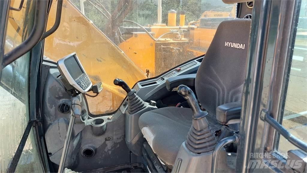 Hyundai HX145 LCR Lánctalpas kotrók