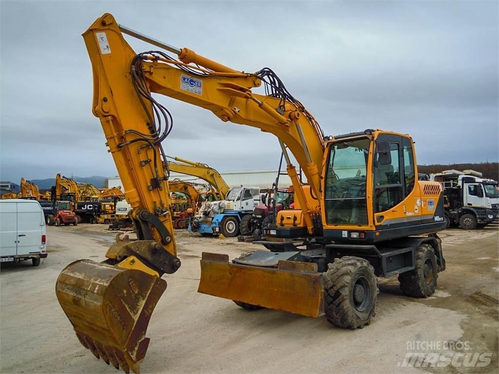 Hyundai R140W-9 Gumikerekes kotrók