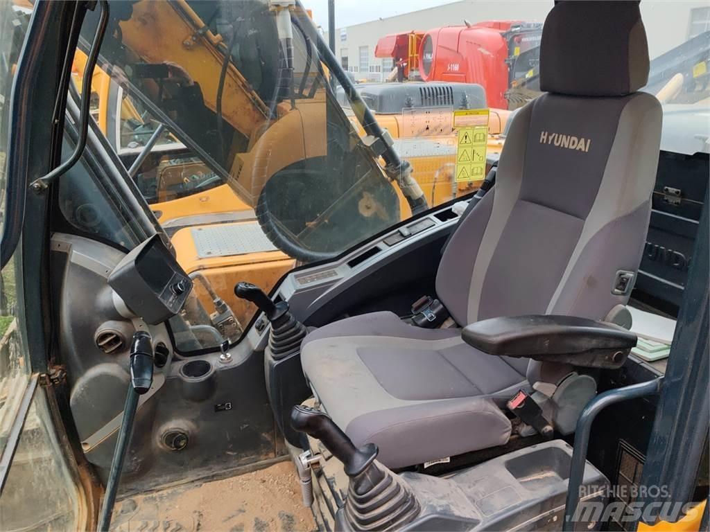 Hyundai R220LC-9S Lánctalpas kotrók