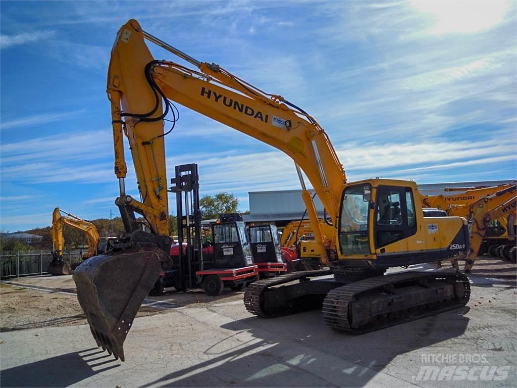 Hyundai R250LC-7 Lánctalpas kotrók