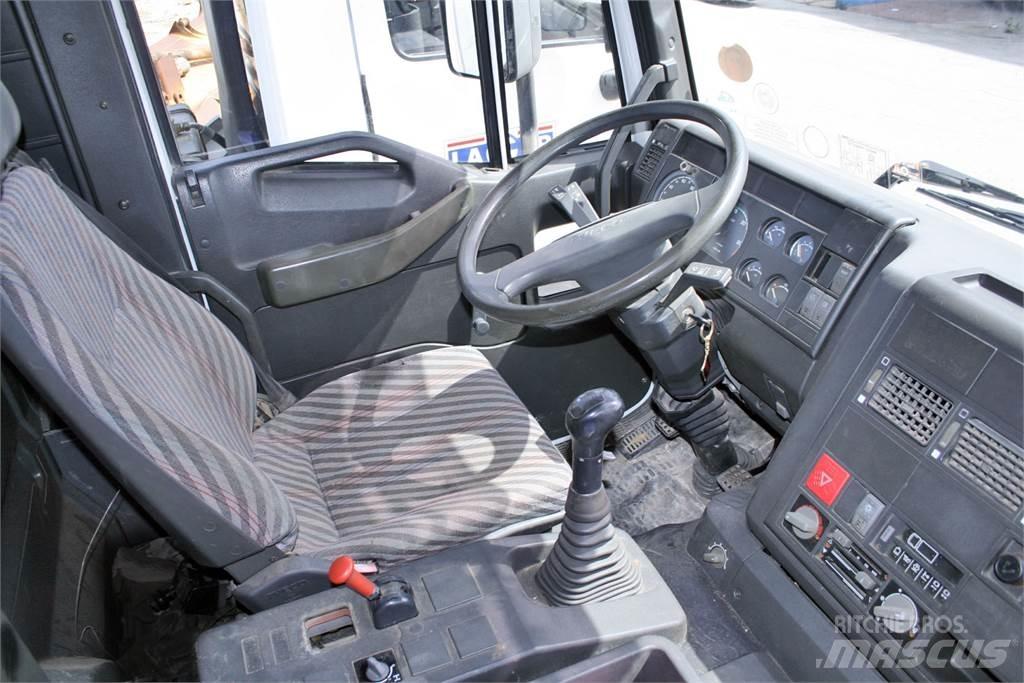 Iveco 720E42 Nyergesvontatók