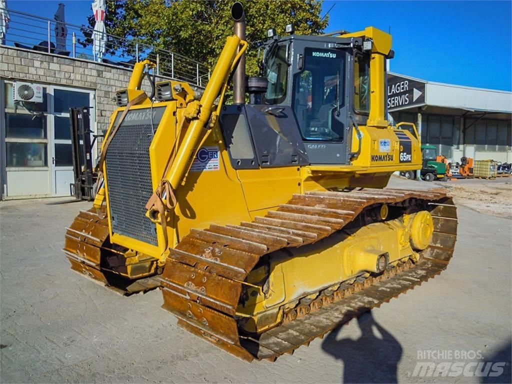 Komatsu D65PX-15EO lánctalpas dózerek