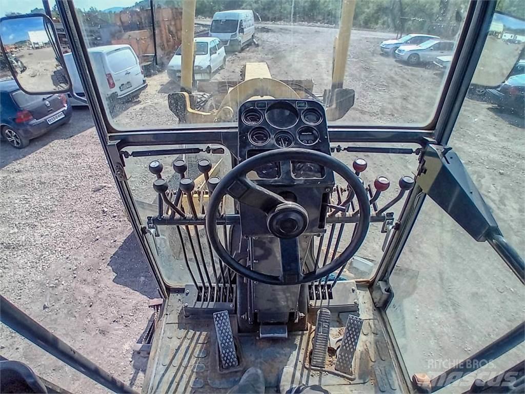 Komatsu GD655-3A Gréderek