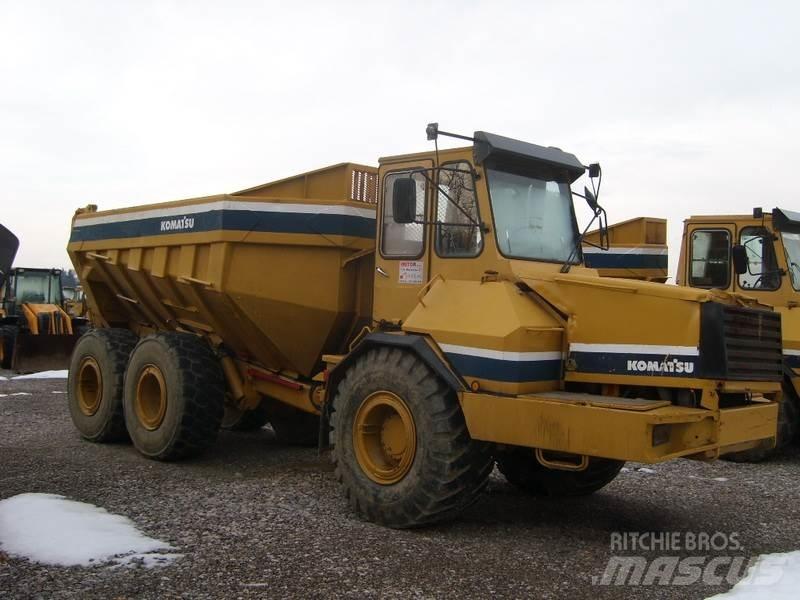 Komatsu HA270-3 Csuklósdömperek