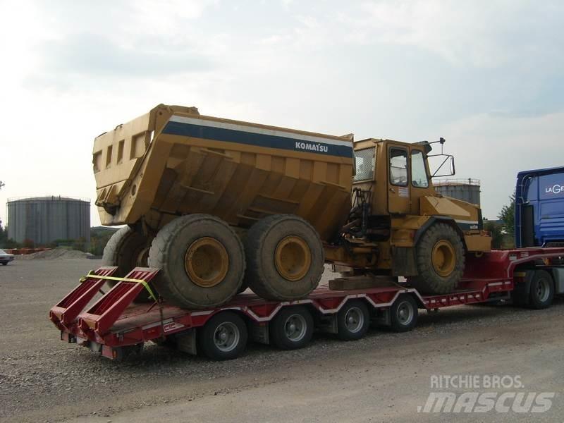 Komatsu HA270-3 Csuklósdömperek