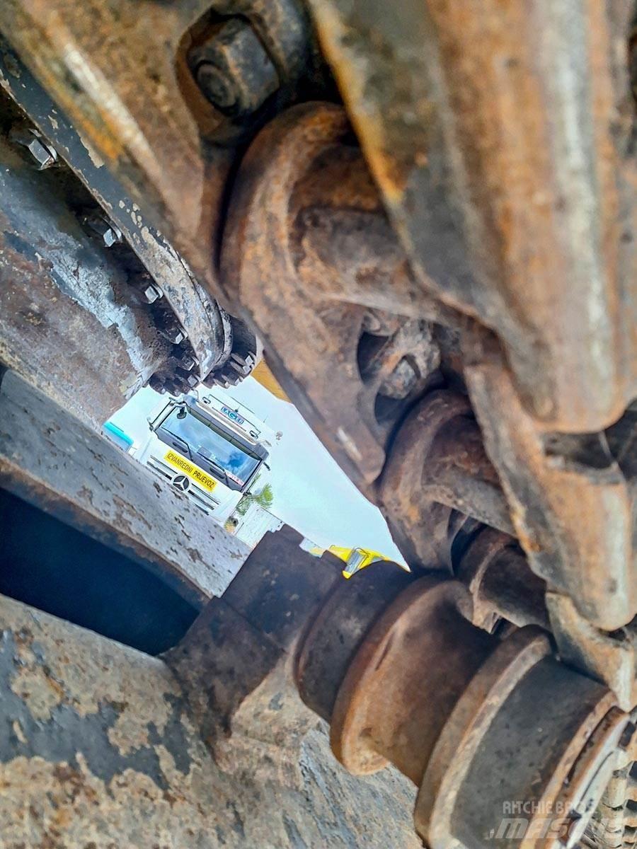 Komatsu PC340NLC-7K Lánctalpas kotrók