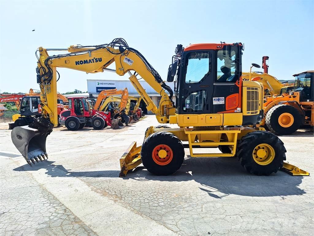 Komatsu PW118MR-8 Gumikerekes kotrók