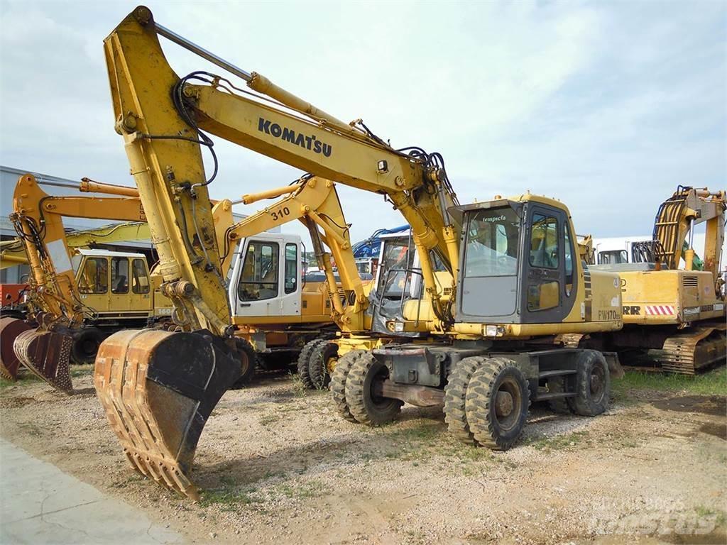 Komatsu PW170ES-6K Gumikerekes kotrók