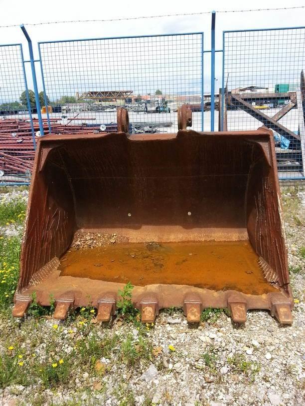  KORPA / BUCKET 1350mm Építőipar - Egyebek