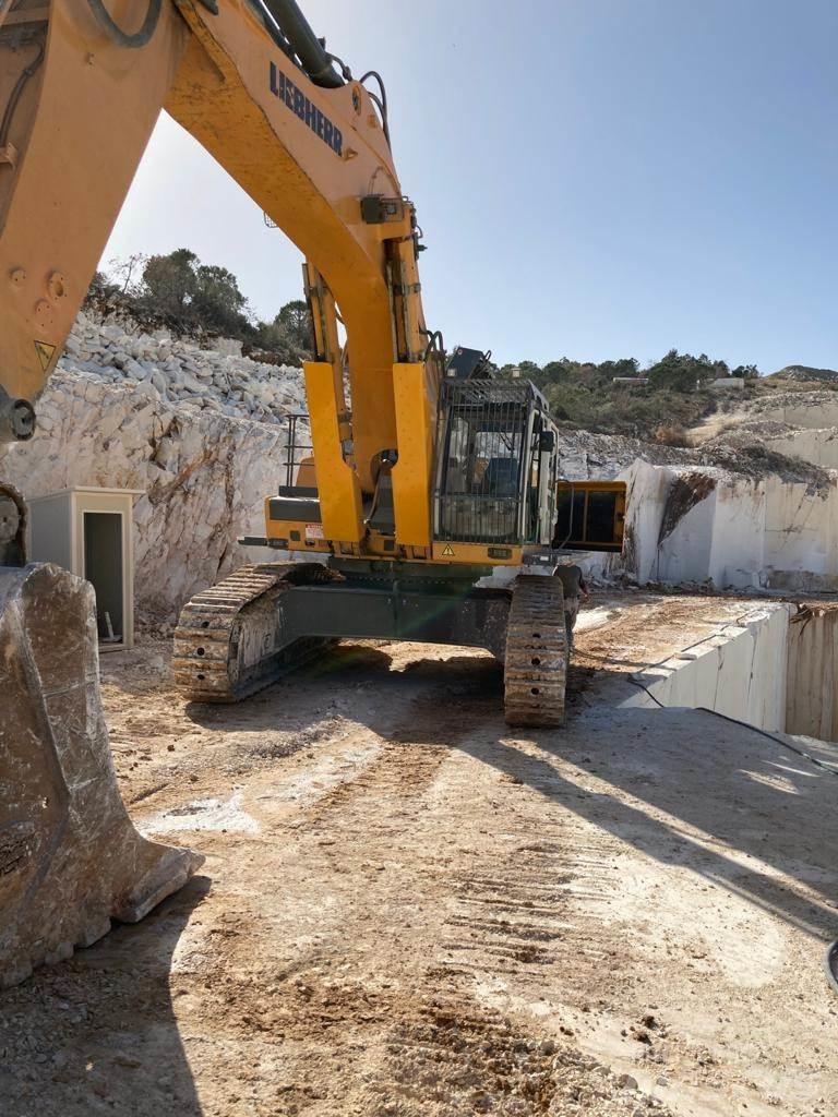 Liebherr 974 C HDSL Lánctalpas kotrók