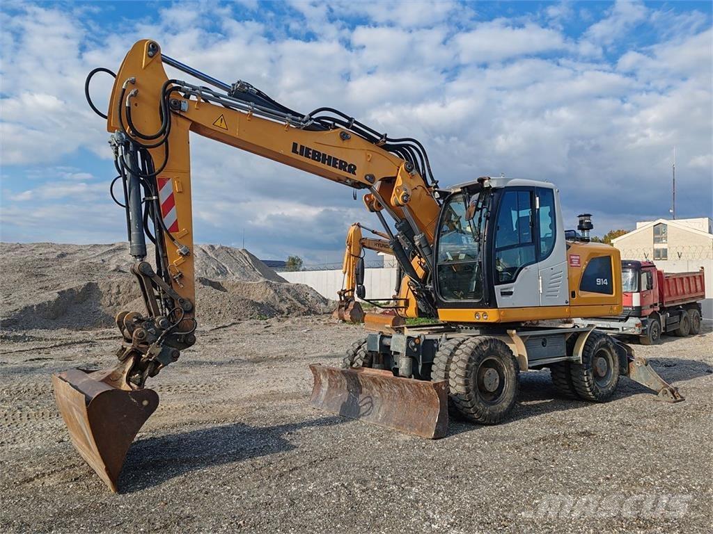 Liebherr A 914 Litronic Gumikerekes kotrók