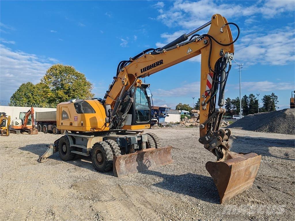 Liebherr A 914 Litronic Gumikerekes kotrók