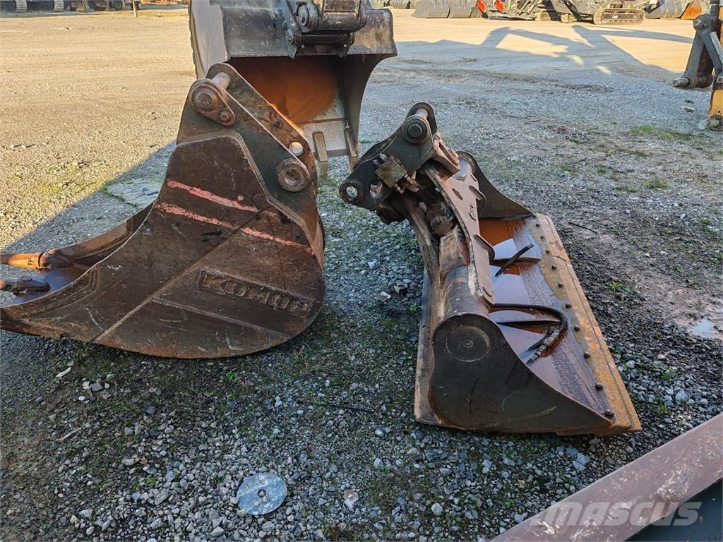 Liebherr A916 Gumikerekes kotrók