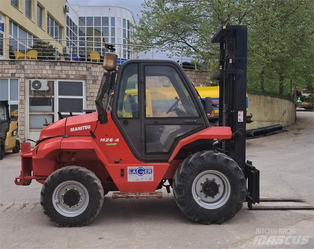 Manitou M26 - 4 Dízel targoncák