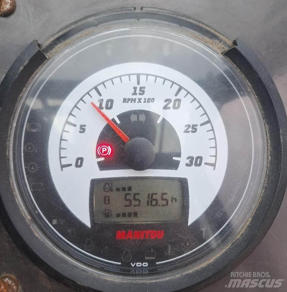 Manitou M26 - 4 Dízel targoncák