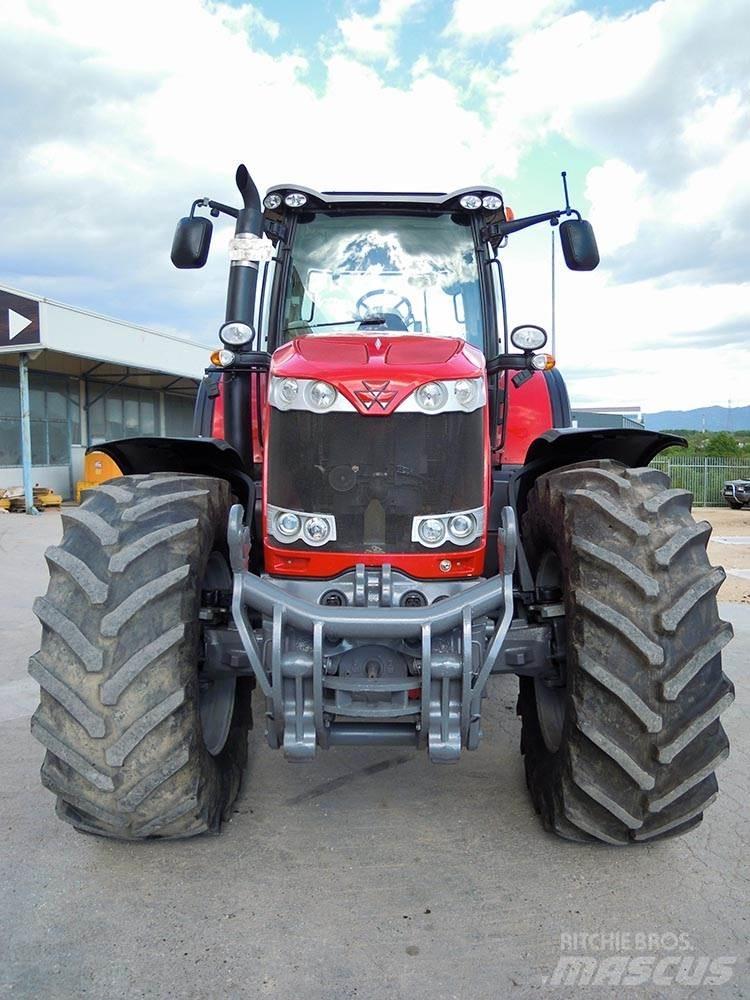 Massey Ferguson 8690 Traktorok