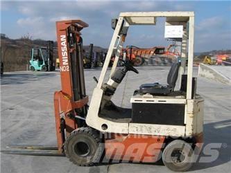Nissan M01L15 Elektromos targoncák