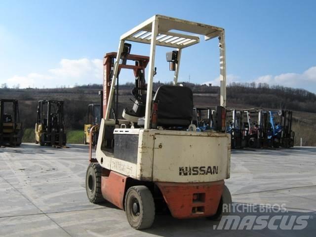 Nissan M01L15 Elektromos targoncák