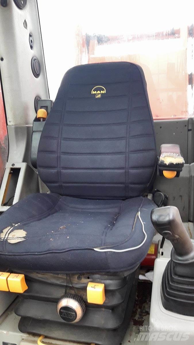 O&K RH16,5 Lánctalpas kotrók