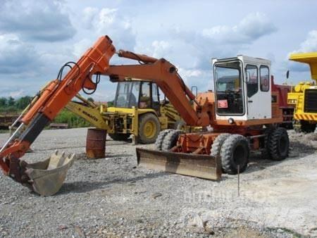 Schaeff HML 40 Gumikerekes kotrók