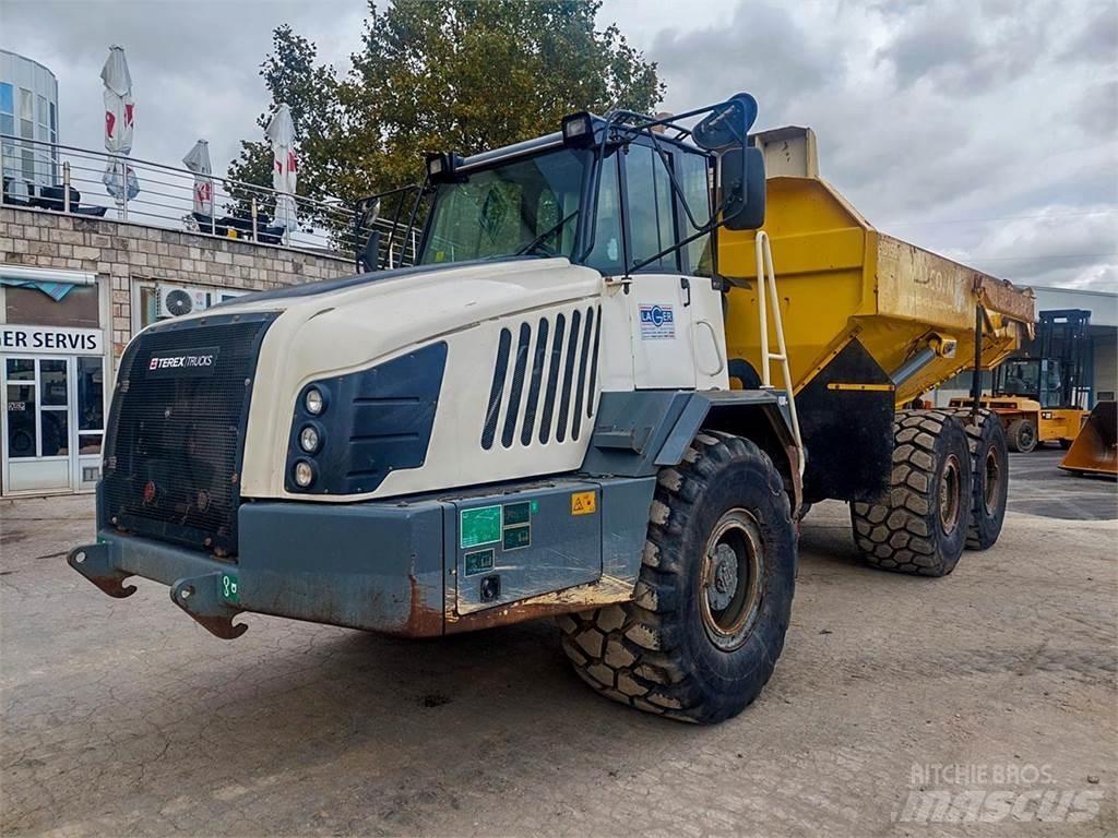 Terex TA300 Csuklósdömperek