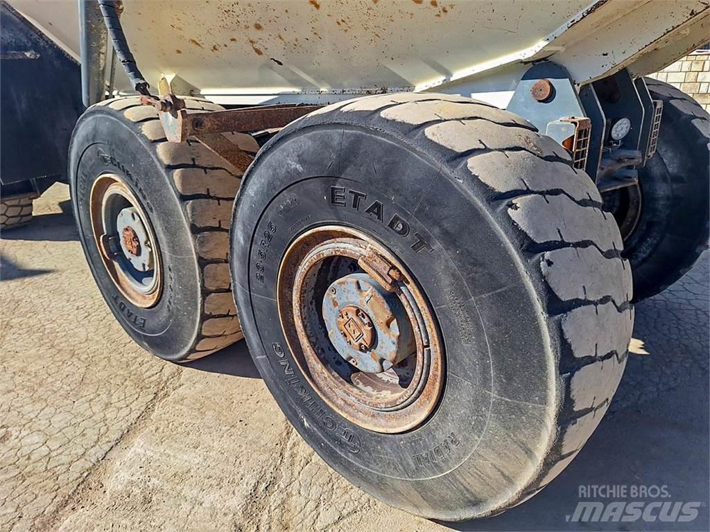 Terex TA300 Csuklósdömperek