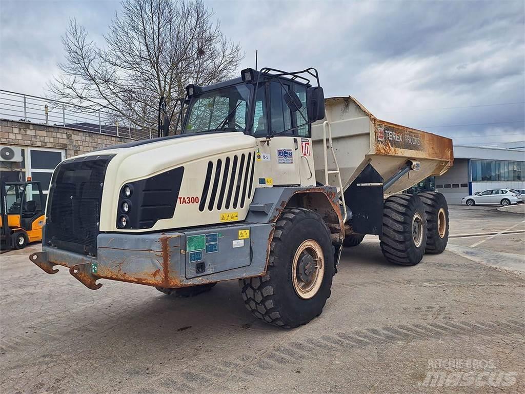 Terex TA300 Csuklósdömperek