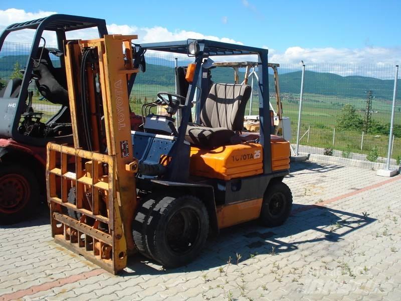 Toyota 80-5FDL25 Dízel targoncák