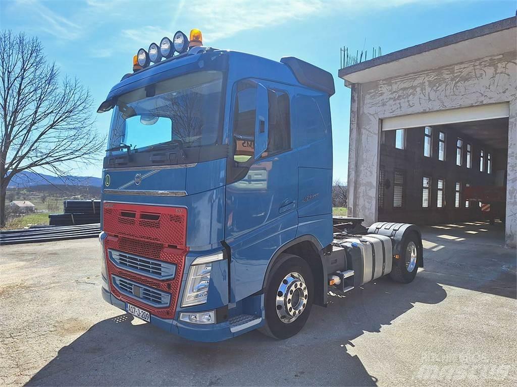 Volvo 460 Billenő teherautók