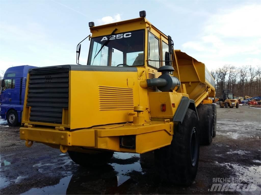 Volvo A25 Csuklósdömperek