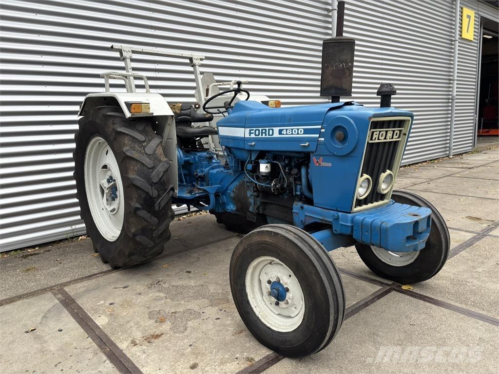 Ford 4600 Traktorok