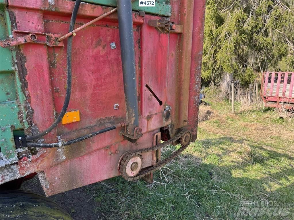 Agromet N228 Poranyag tartályos