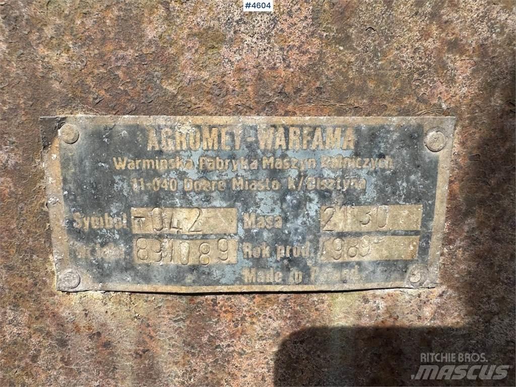 Agromet T0-42 Gabona átrakó kocsik
