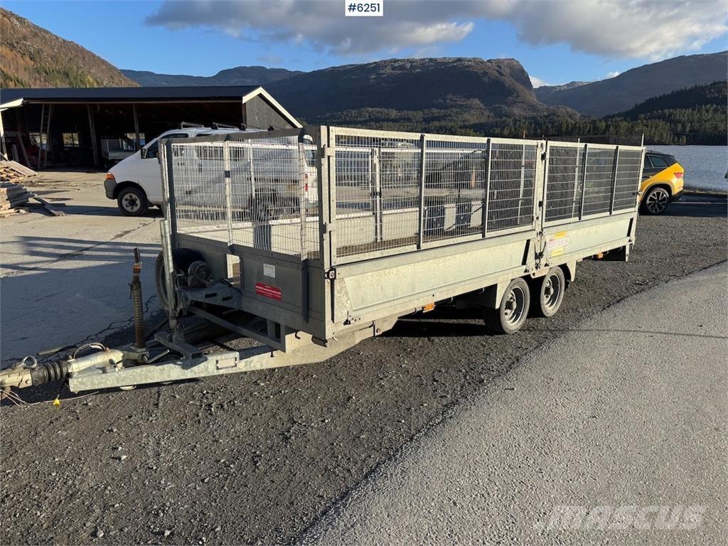 Bateson PL Könnyű pótkocsik