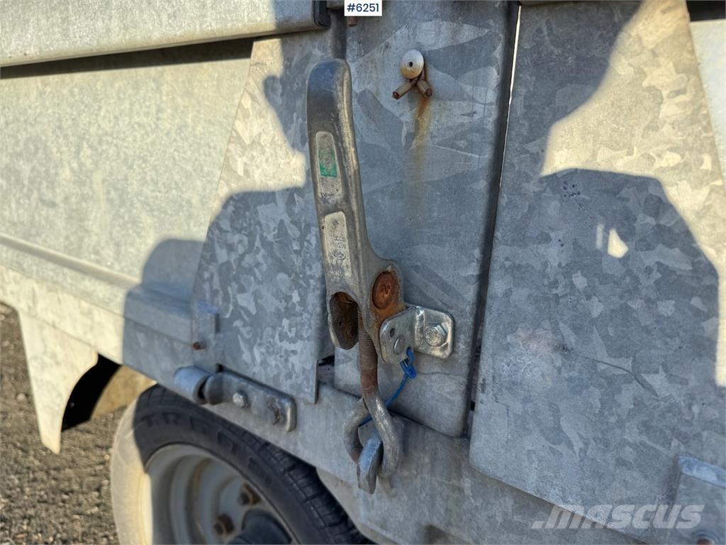 Bateson PL Könnyű pótkocsik