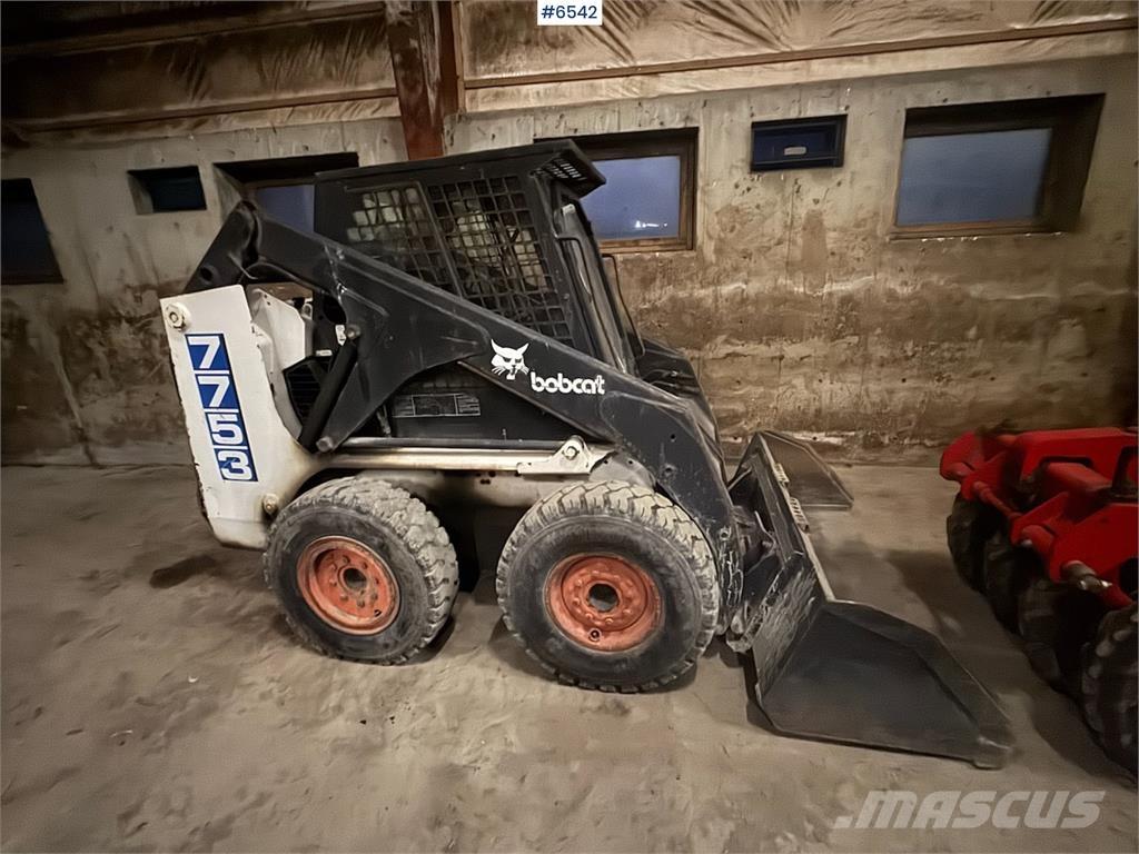 Bobcat 7753 Univerzális rakodók