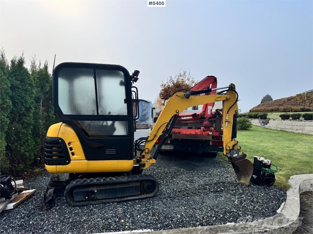 CAT 301.8 Lánctalpas kotrók