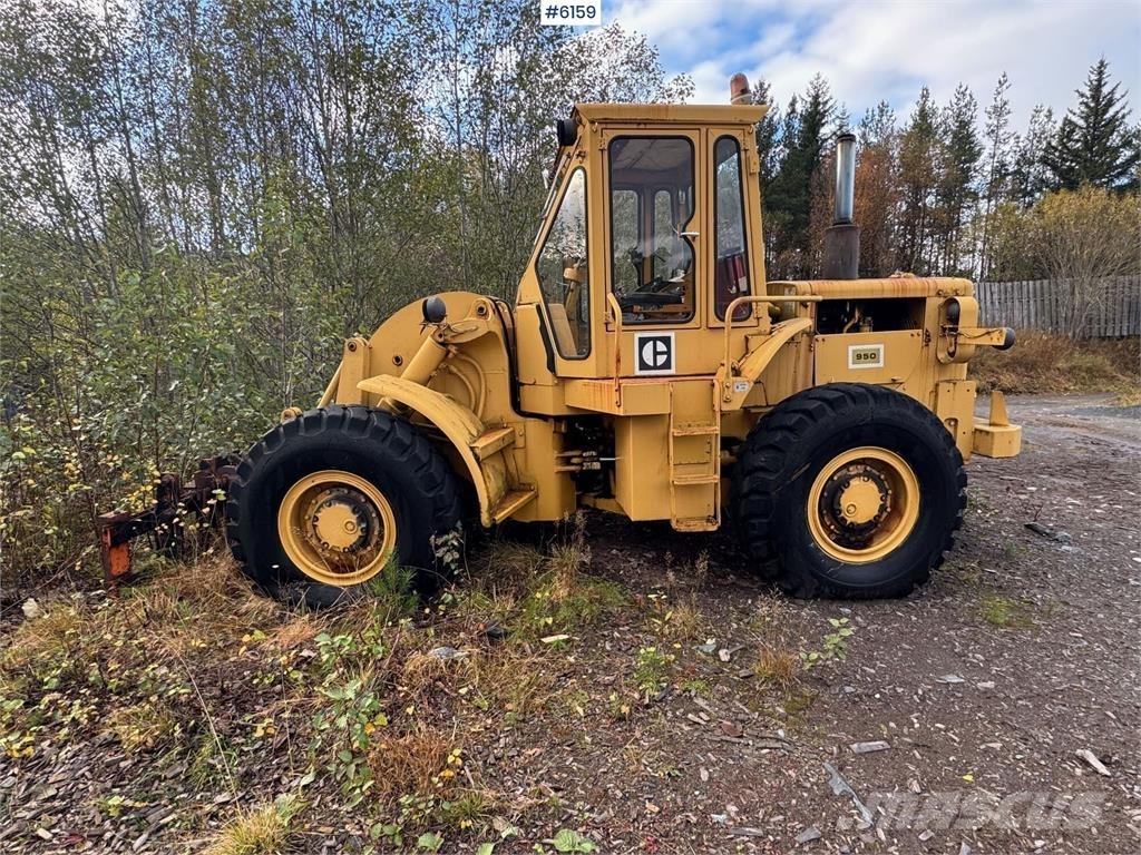 CAT 950 Gumikerekes homlokrakodók
