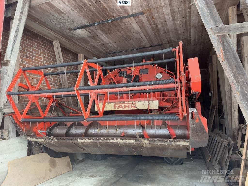 Deutz Fahr M900 Kombájnok