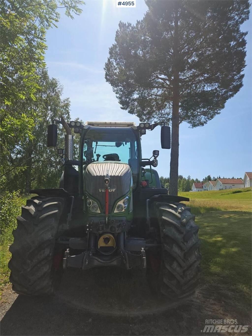 Fendt 724 Vario Traktorok