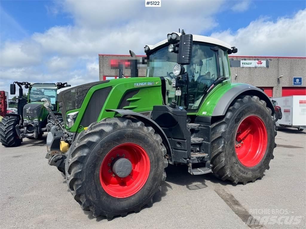 Fendt 828 Vario Traktorok