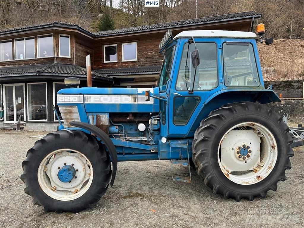 Ford 8210 Traktorok