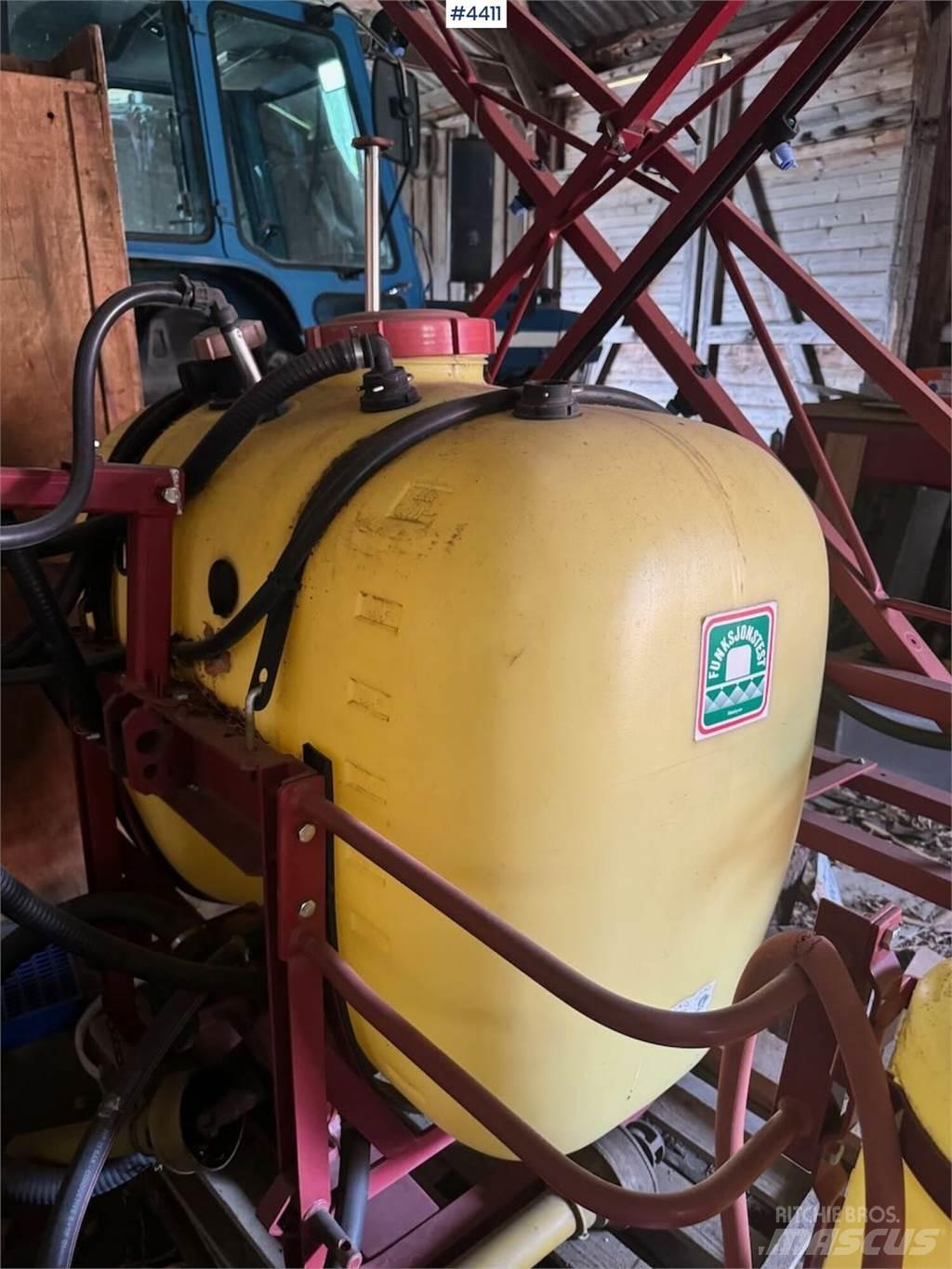 Hardi NK 400 Vontatott trágyaszórók