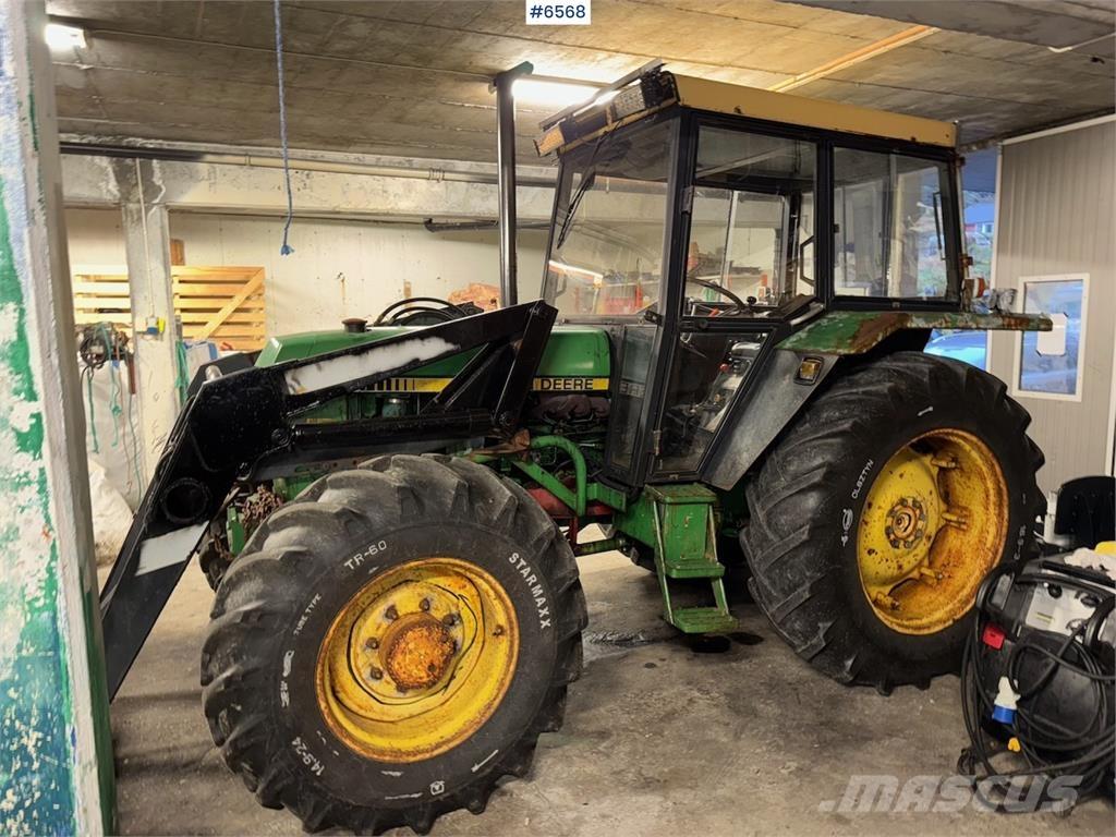 John Deere 2140 Traktorok