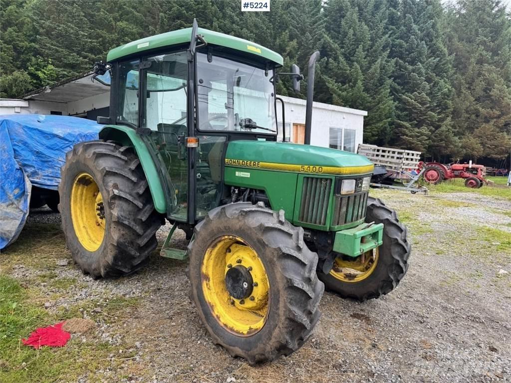 John Deere 5400 Traktorok