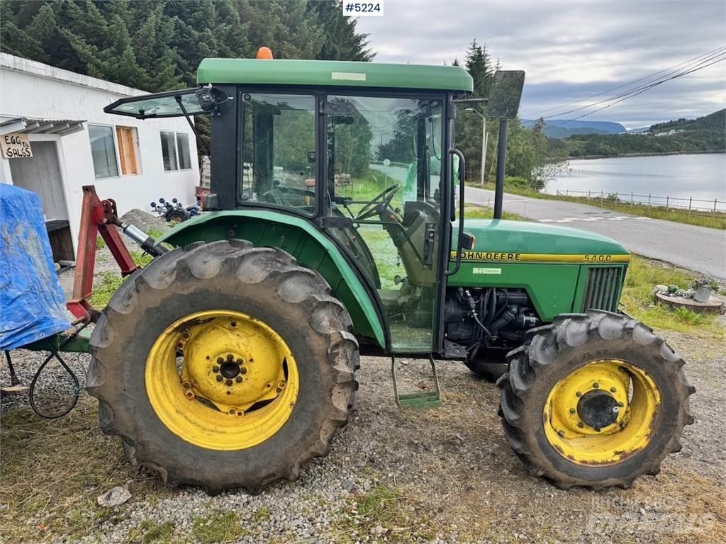 John Deere 5400 Traktorok