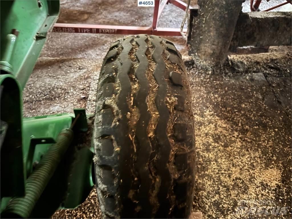 John Deere 545 Egyéb betakarító felszerelések