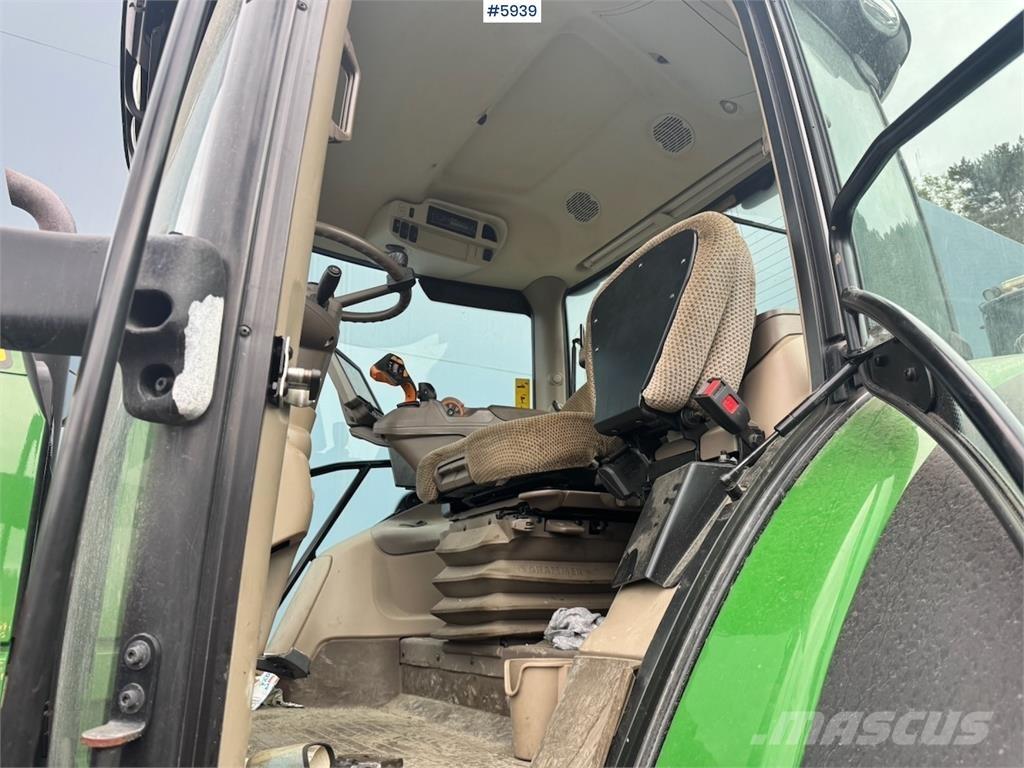 John Deere 6215R Traktorok