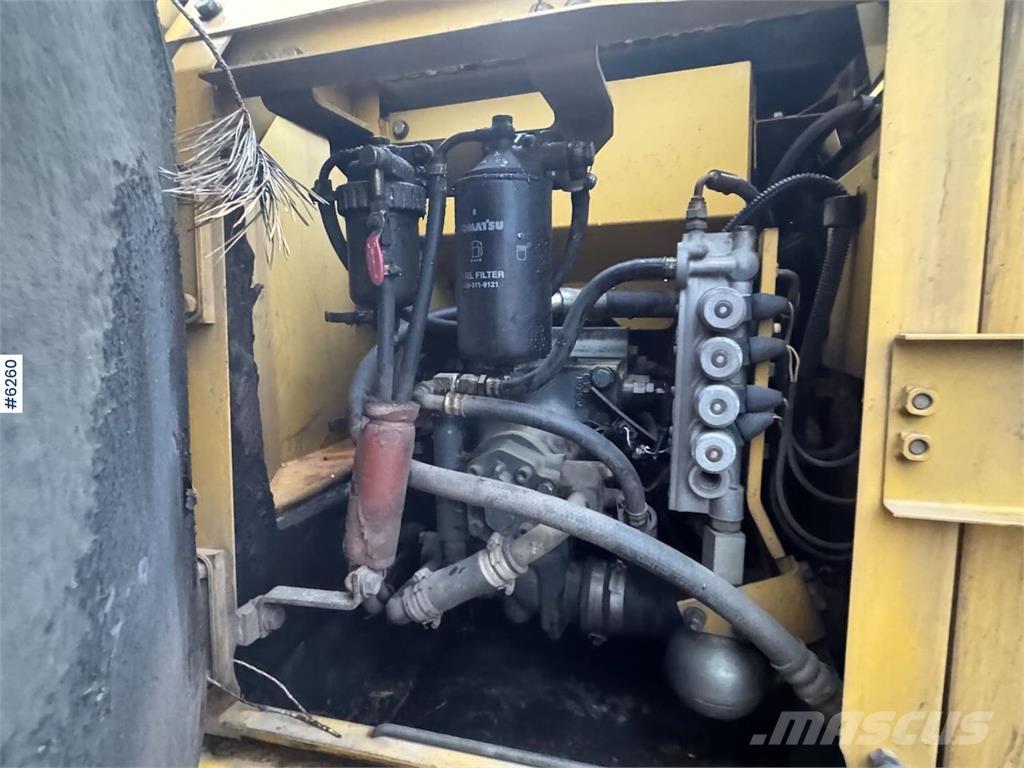 Komatsu PC130-6K Lánctalpas kotrók